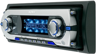  ��������� Sony CDX-M7850